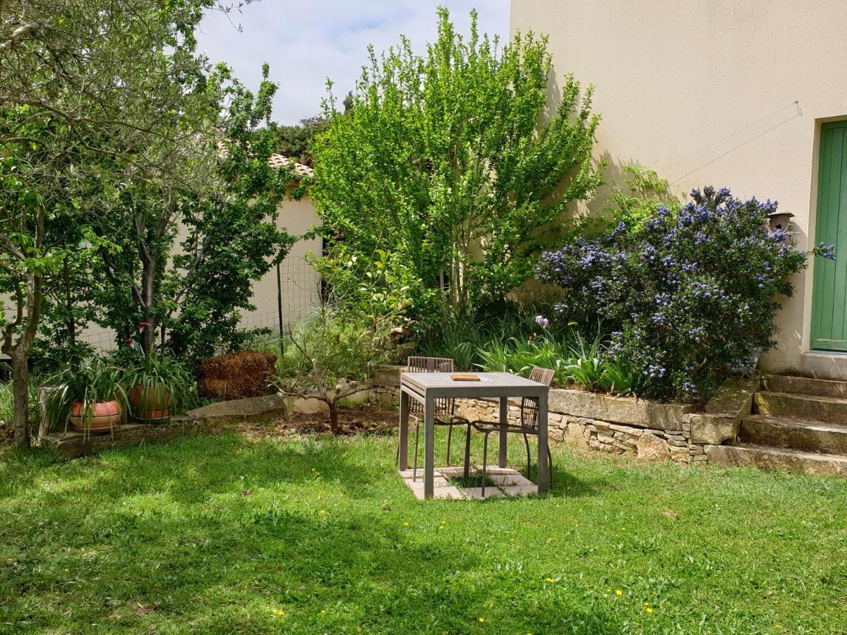 Pause Couleur Lavandula Roussas المظهر الخارجي الصورة